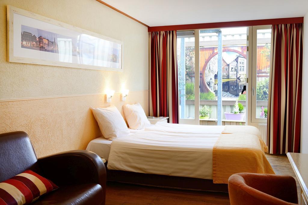Hotel Jo Van Den Bosch دين بوس الغرفة الصورة